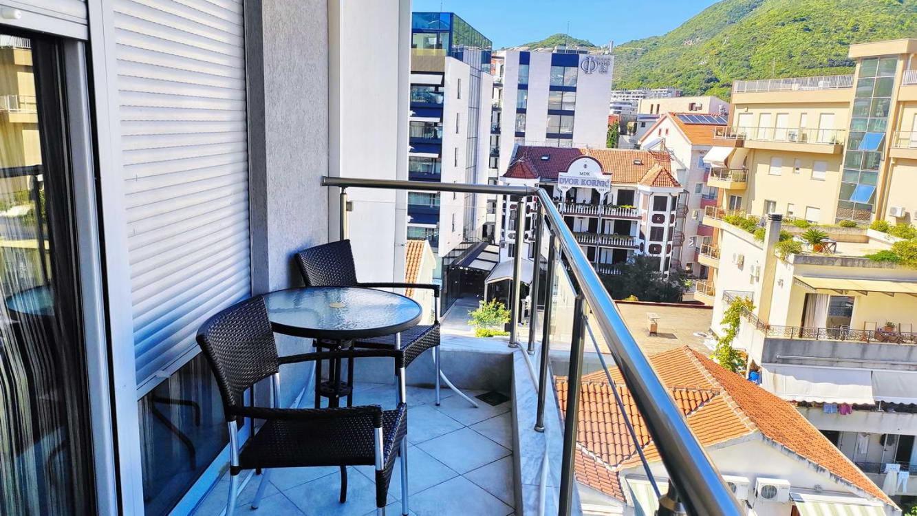 Adrialux2 Appartement Budva Buitenkant foto