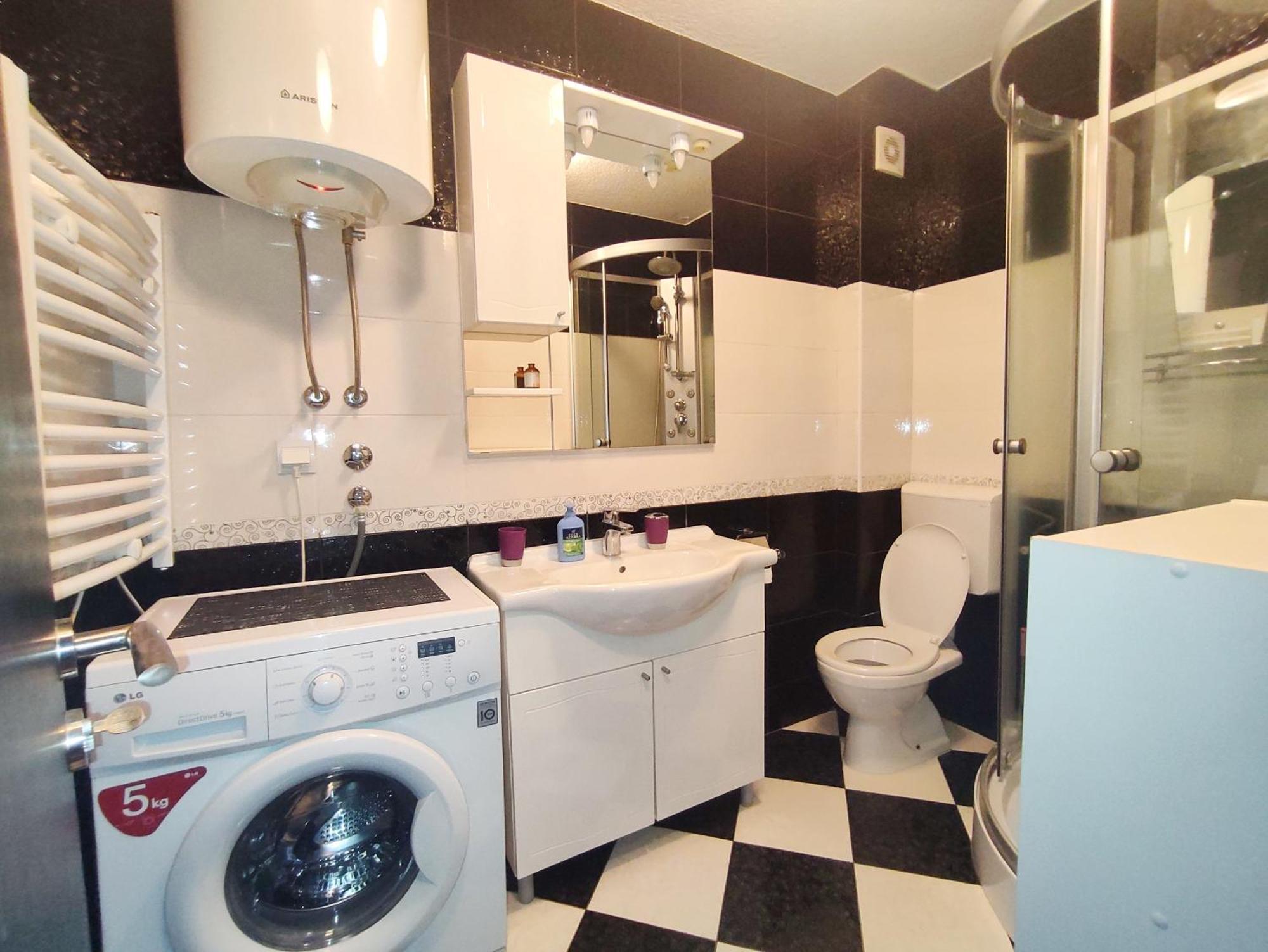 Adrialux2 Appartement Budva Buitenkant foto