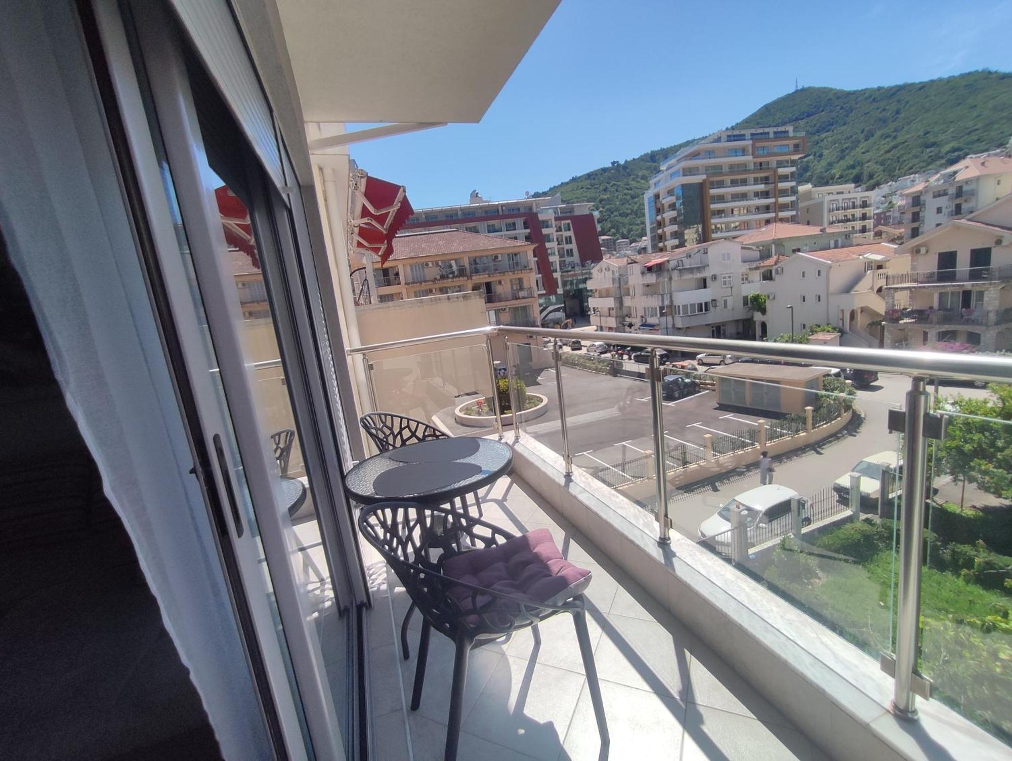 Adrialux2 Appartement Budva Buitenkant foto